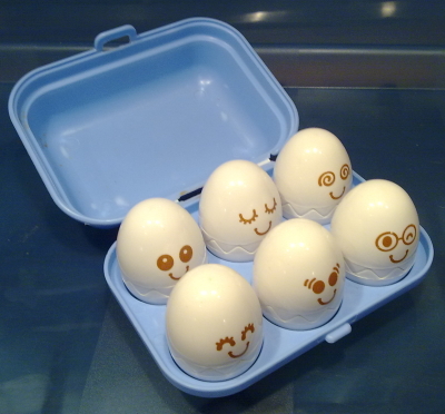 Children's egg box toy